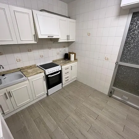 2 Minutes From The Apartment *